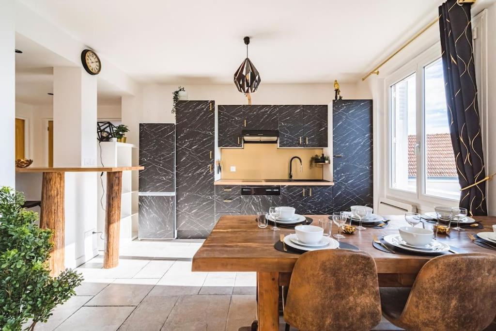 La "Taniere" Pour 6 Personnes Apartment Isles-sur-Suippe Exterior photo