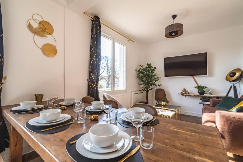 La "Taniere" Pour 6 Personnes Apartment Isles-sur-Suippe Exterior photo