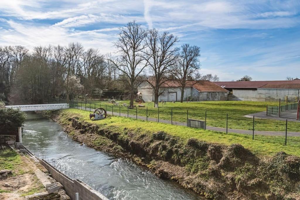 La "Taniere" Pour 6 Personnes Apartment Isles-sur-Suippe Exterior photo